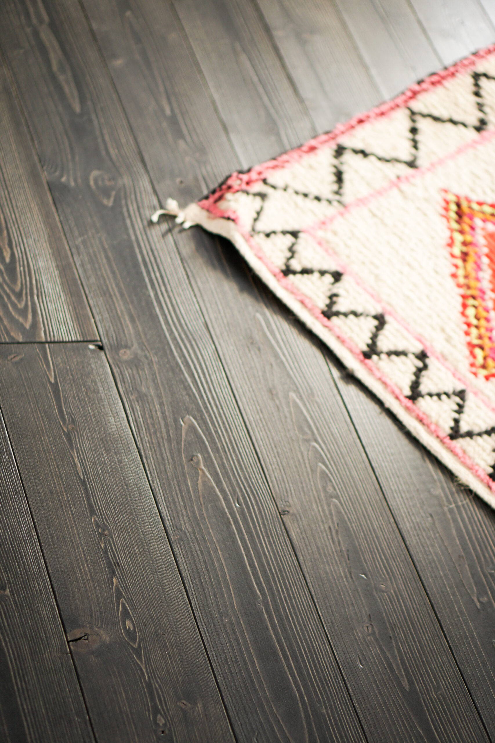 DESKA PODŁOGOWA MALOWANA ARKTIK BASALT HLL/OT 28X145 KLASA AB ŚWIERK - obrazek 7